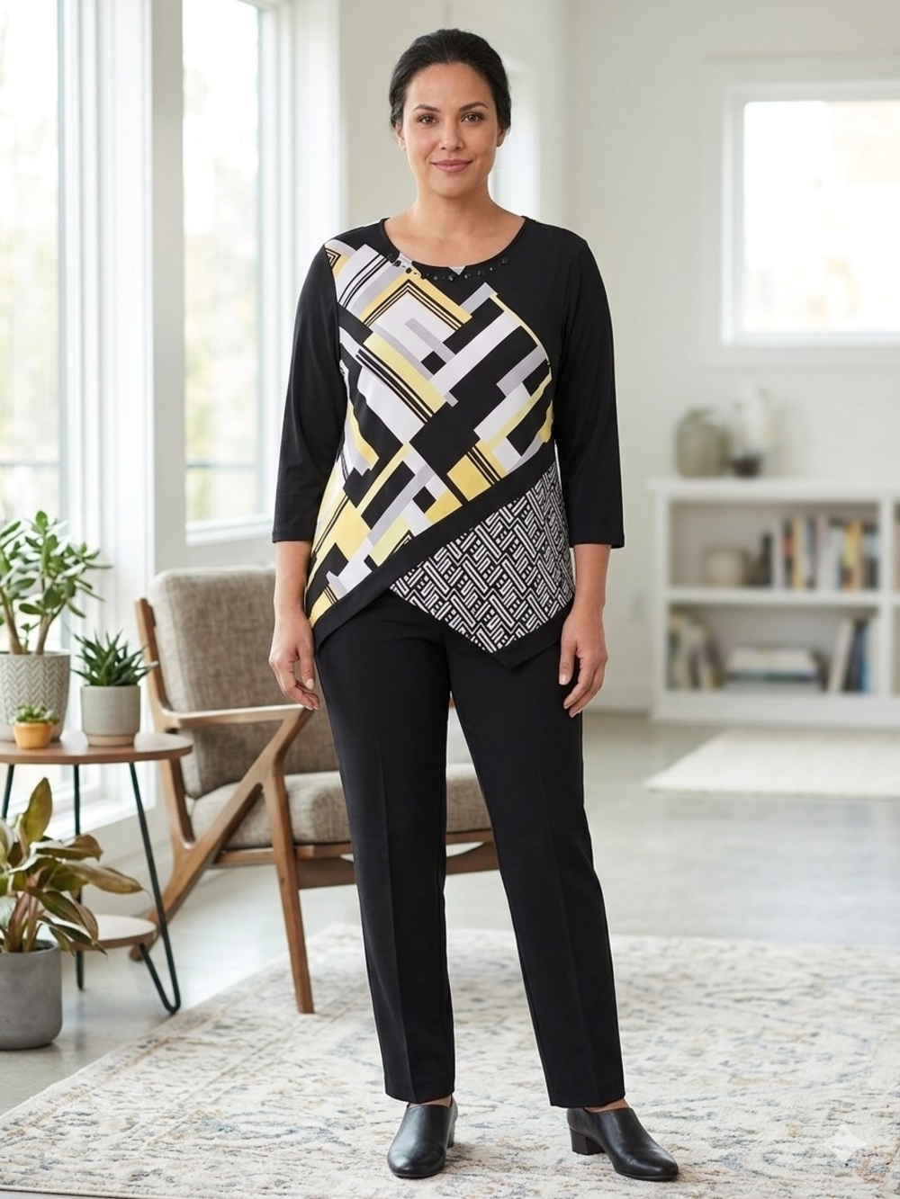 ​Alfred Dunner Women's Geometric Print Blouse Size L Beaded Neckline 3/4 Sleeve